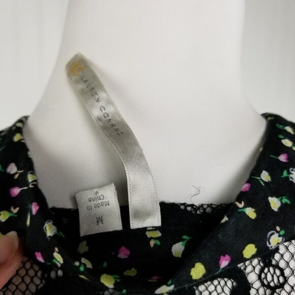 Lauren Conrad Floral Button Down Blouse Medium - Picture 6 of 7